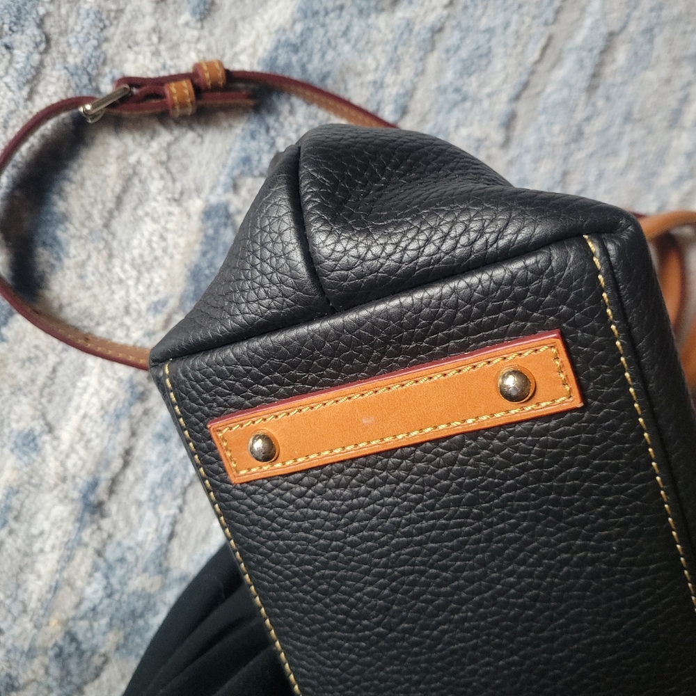 Dooney and Bourke Dillon handbag - Picture 8 of 9